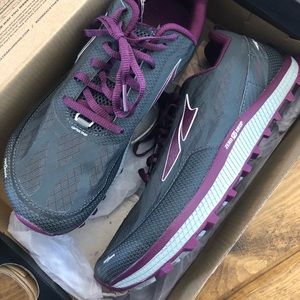 Women’s Trail Running Shoe